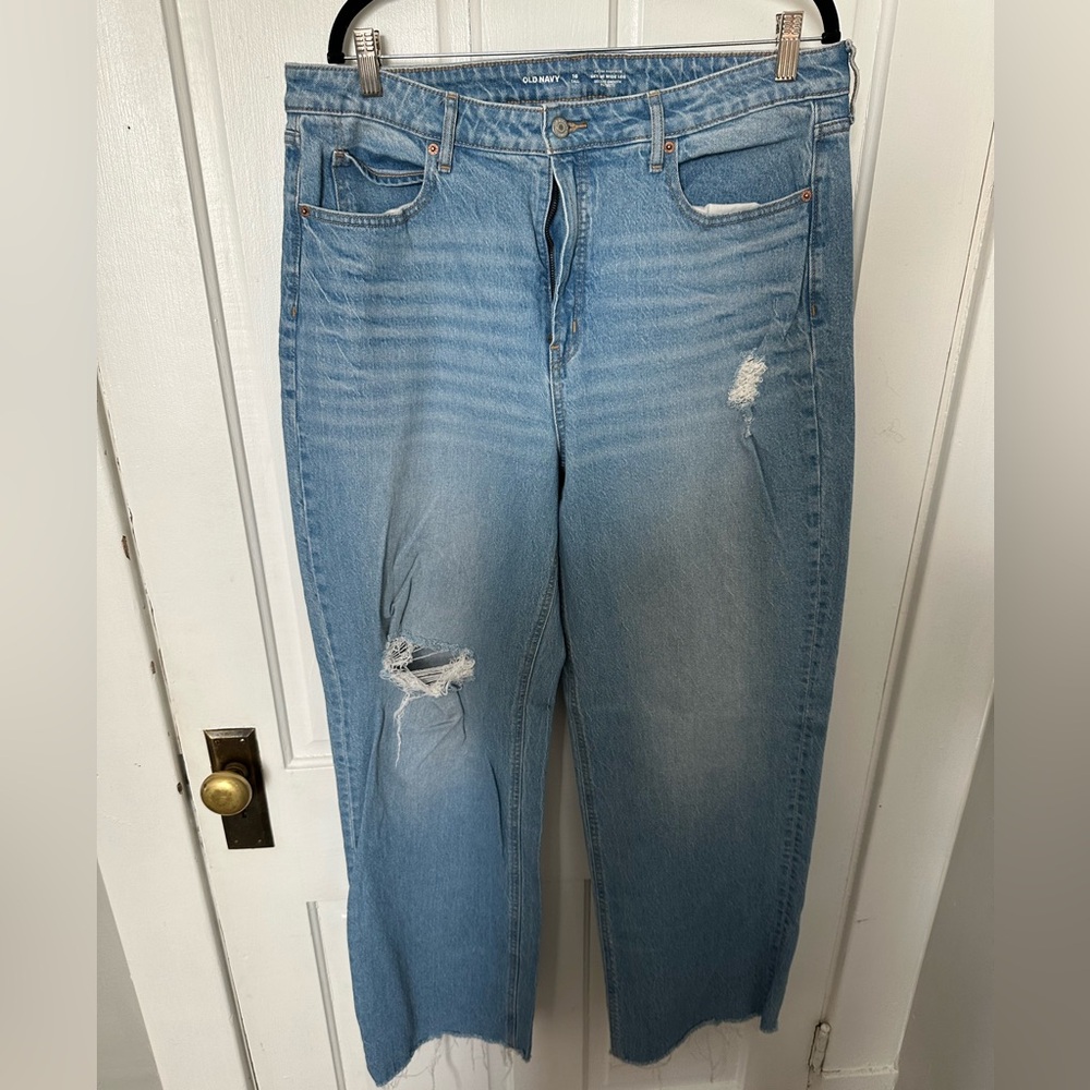 Old Navy Light Blue Distressed Straight Leg Jeans